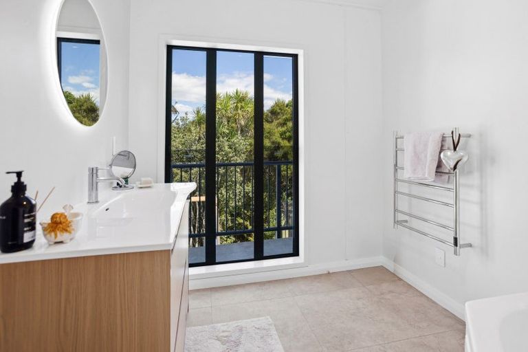 Photo of property in 128 Te Kowhai Point Road, Kerikeri, 0294