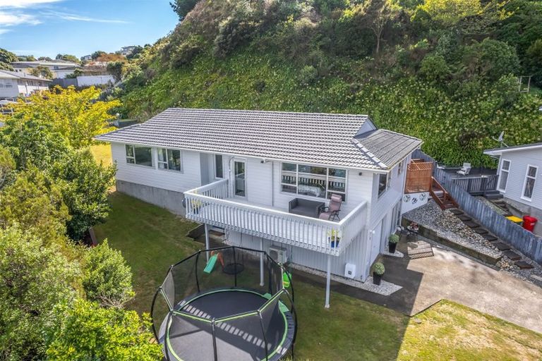 Photo of property in 3 Spey Place, Papakowhai, Porirua, 5024