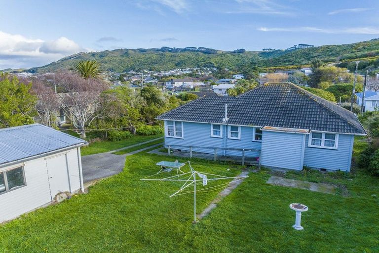 Photo of property in 58 Ngatitoa Street, Takapuwahia, Porirua, 5022