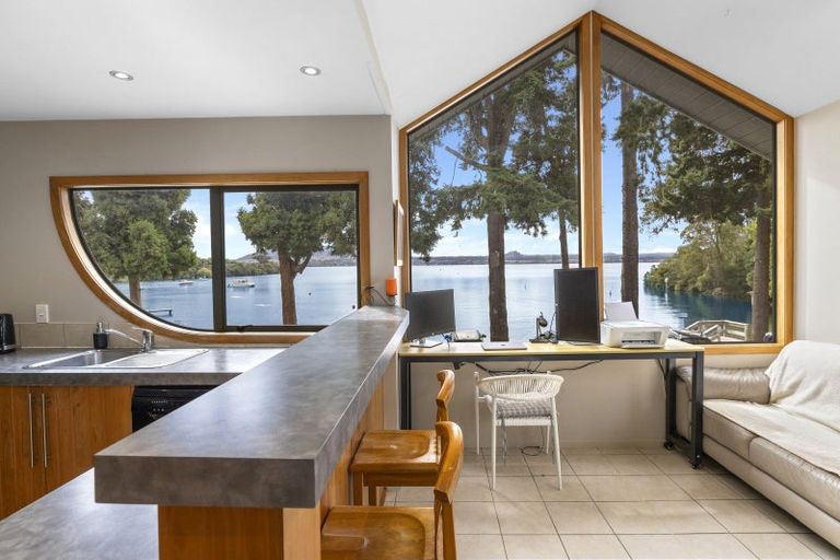 Photo of property in 2/870 Acacia Bay Road, Acacia Bay, Taupo, 3330
