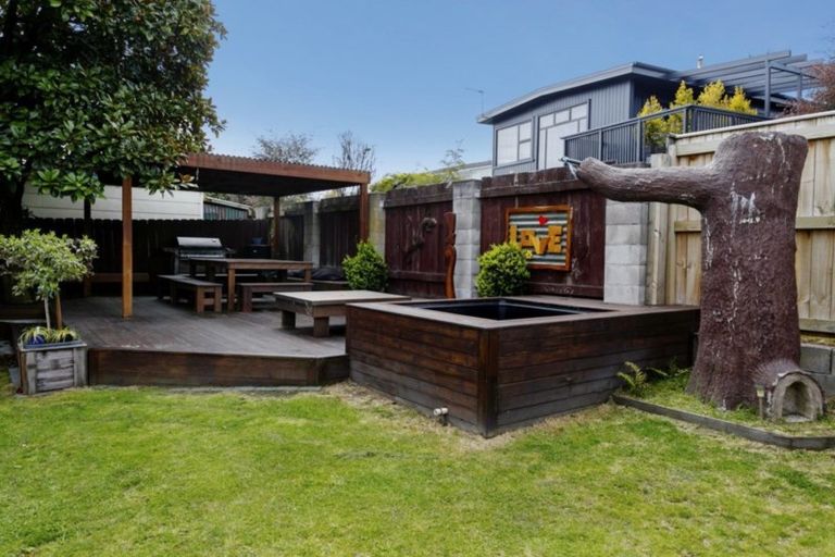 Photo of property in 26 Richmond Avenue, Richmond Heights, Taupo, 3330