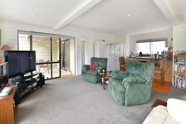Photo of property in 7 Mangakura Road, Helensville, 0800