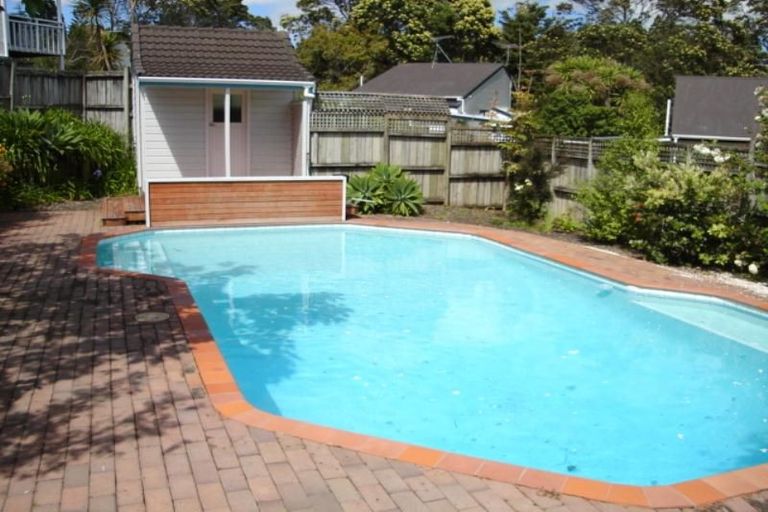 Photo of property in 2/24 Beswick Place, Birkdale, Auckland, 0626