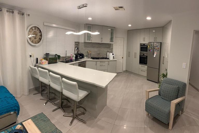 Photo of property in 10 Te Wharau Drive, Greenhithe, Auckland, 0632