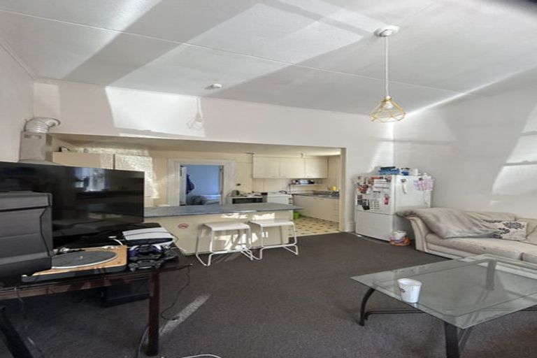 Photo of property in 70 Fairlie Terrace, Kelburn, Wellington, 6021