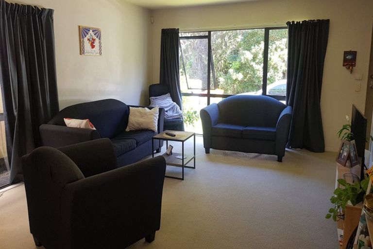 Photo of property in 8 Lumino Lane, Henderson, Auckland, 0612