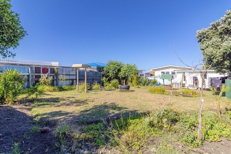 Photo of property in 134 Cornfoot Street, Castlecliff, Whanganui, 4501