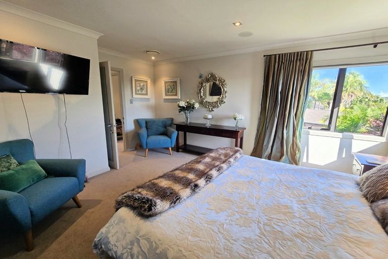 Photo of property in 21 Dressage Lane, Greenhithe, Auckland, 0632