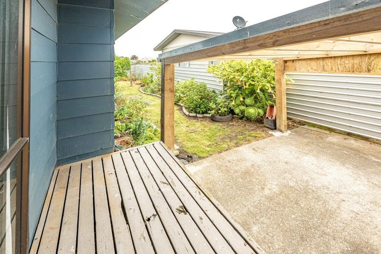 Photo of property in 14a Carson Street, Castlecliff, Whanganui, 4501