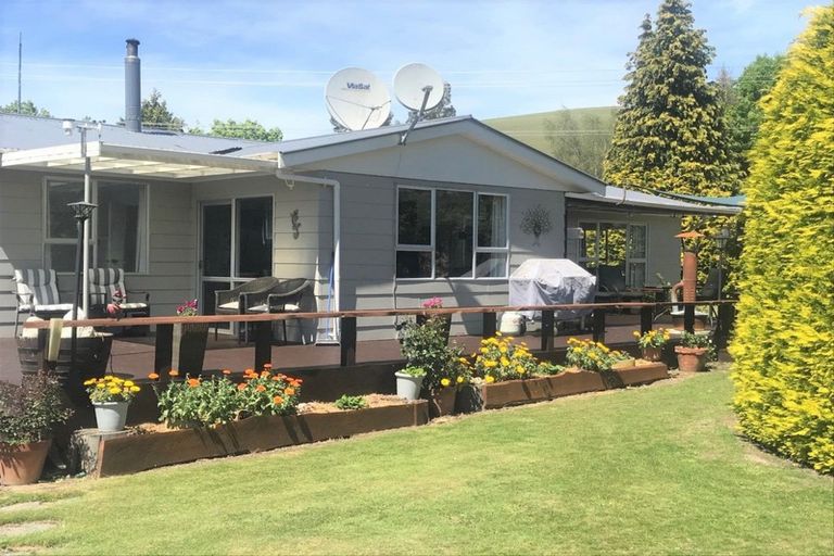 Photo of property in 32 Tokarahi-ngapara Road, Ngapara, Oamaru, 9494