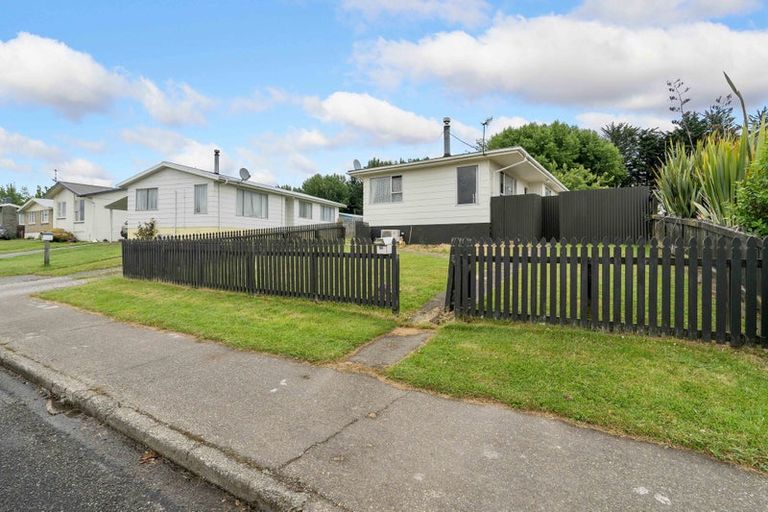 Photo of property in 54 Lauder Crescent, Heidelberg, Invercargill, 9812