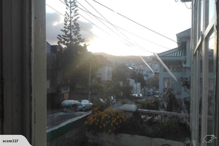 Photo of property in 71 Majoribanks Street, Mount Victoria, Wellington, 6011