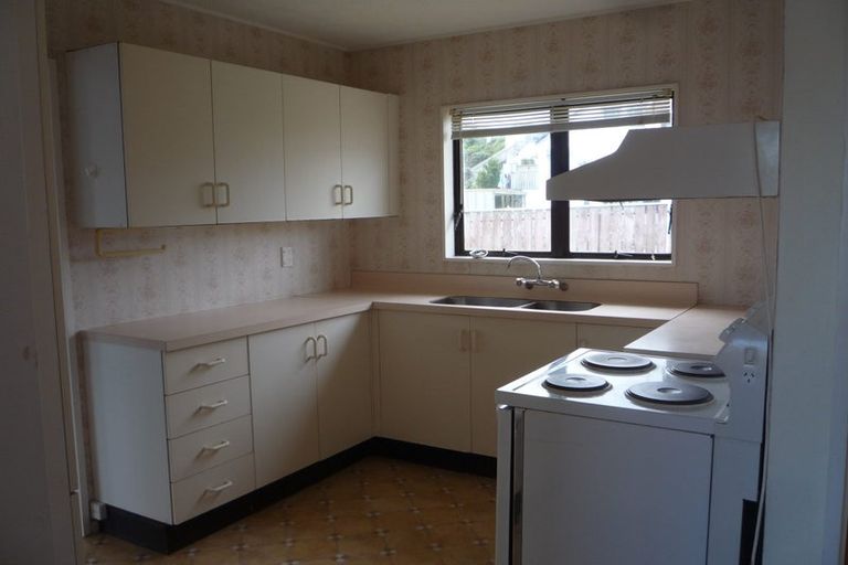 Photo of property in 73 Frobisher Street, Island Bay, Wellington, 6023