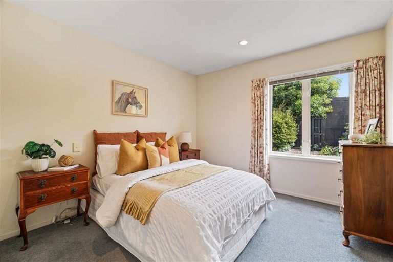 Photo of property in 1/16 Hanover Place, Ilam, Christchurch, 8041