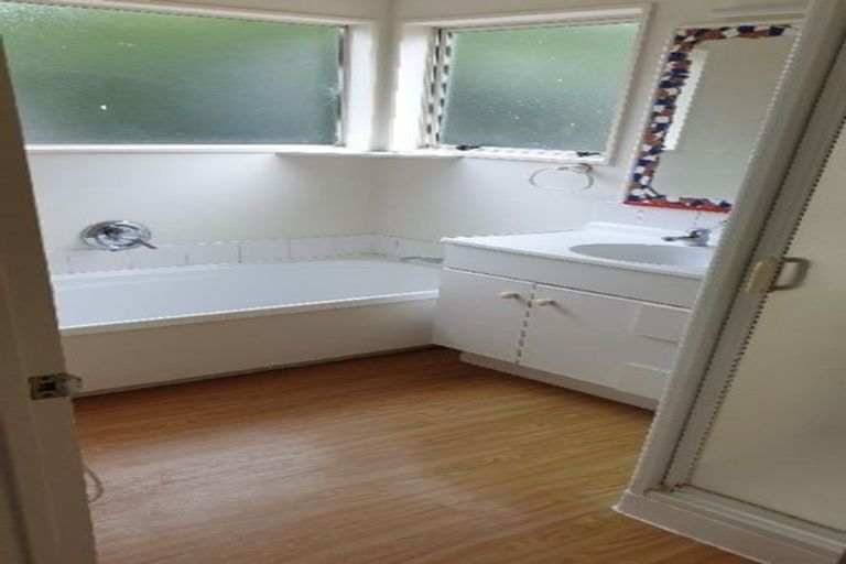 Photo of property in 2/7 Delamare Court, Sunnynook, Auckland, 0632