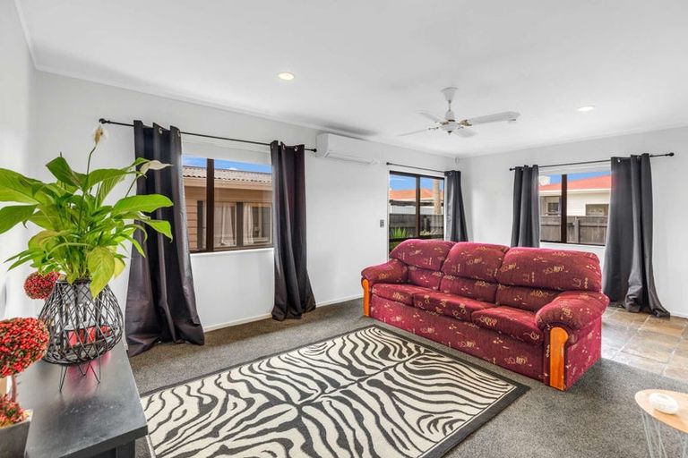 Photo of property in 76a Rugby Street, Awapuni, Palmerston North, 4412