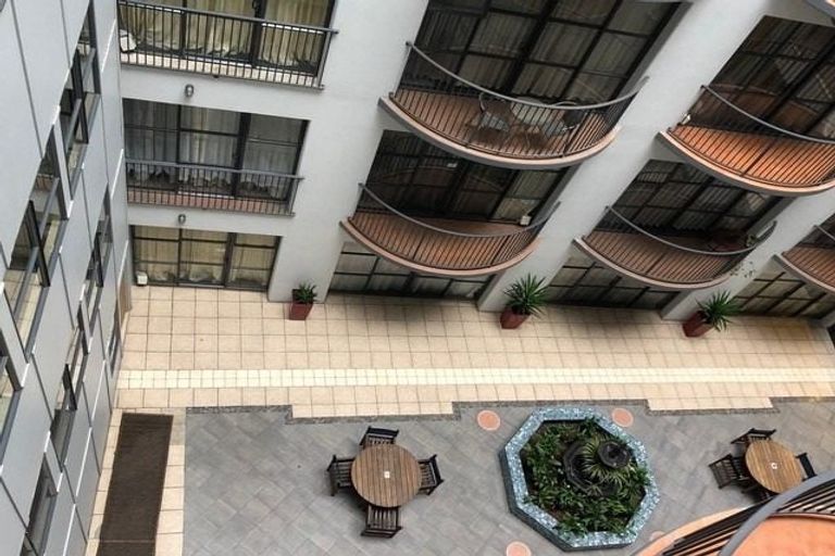 Photo of property in Atrium Towers, 5j/154 The Terrace, Wellington Central, Wellington, 6011