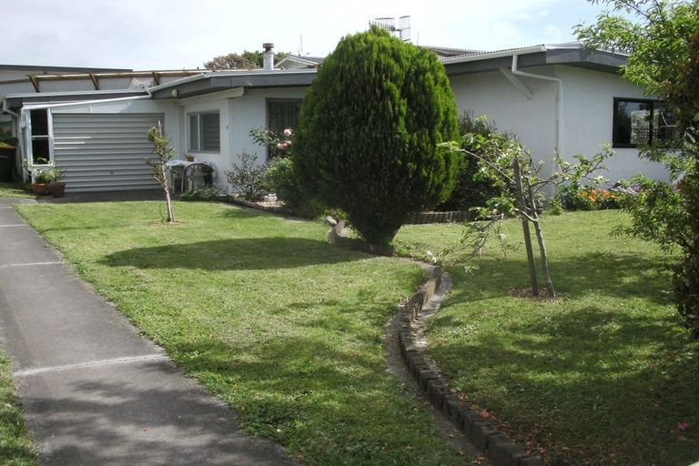 Photo of property in 16 Reeve Street, Foxton, 4814