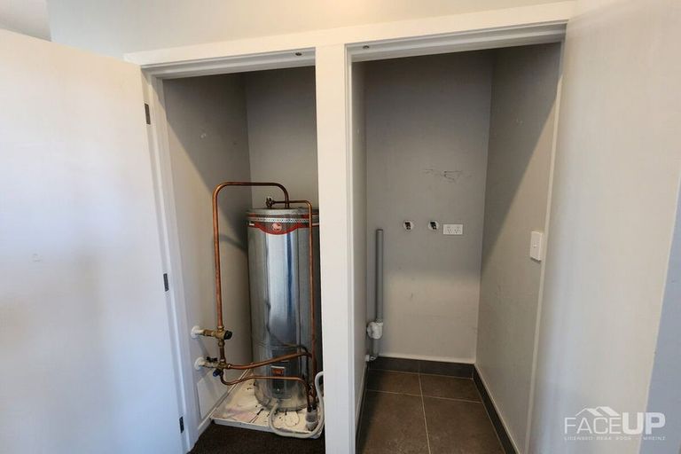 Photo of property in 3/7 Uku Lane, Hobsonville, Auckland, 0616