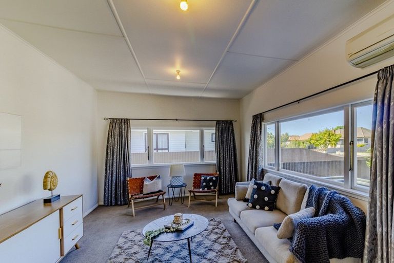 Photo of property in 19 Flanders Avenue, Onekawa, Napier, 4110