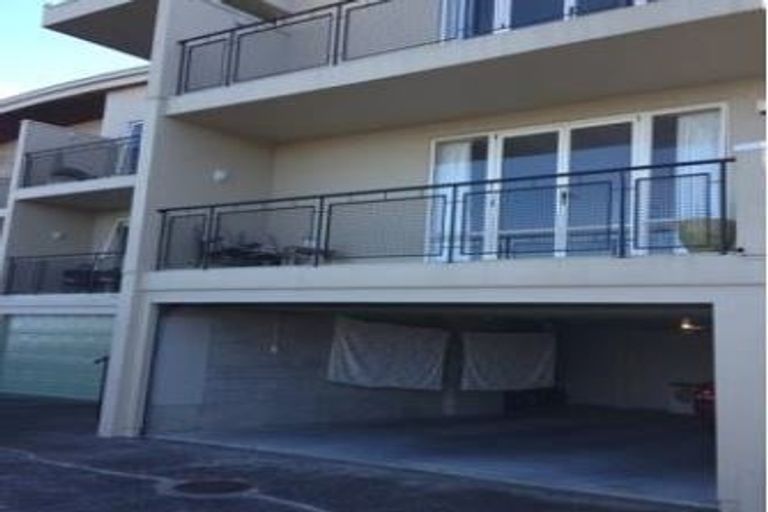 Photo of property in 6/166 Mokoia Road, Chatswood, Auckland, 0626
