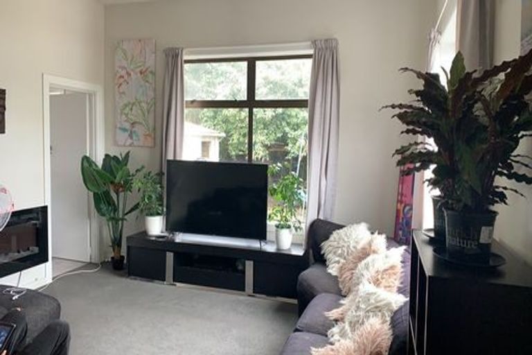 Photo of property in 17 Hulbert Street, Linwood, Christchurch, 8062