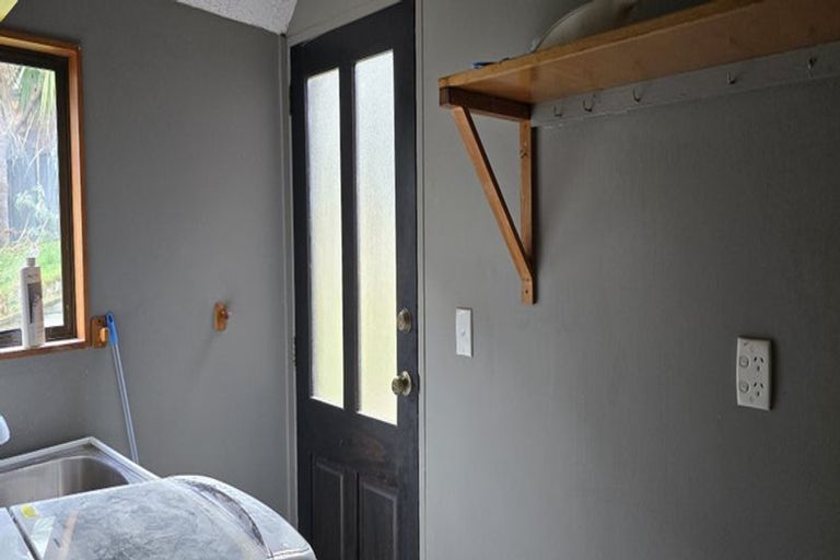 Photo of property in 17 Watts Road, Fernhill, Queenstown, 9300