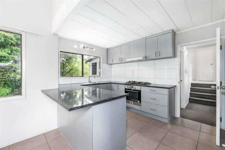 Photo of property in 2/6 Eden Street, Mangere East, Auckland, 2024
