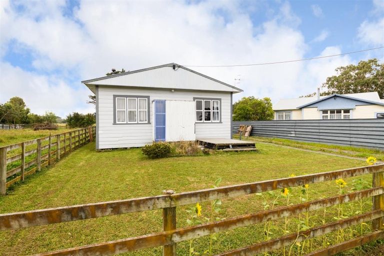 Photo of property in 282 Makirikiri Road, Crofton, Marton, 4787