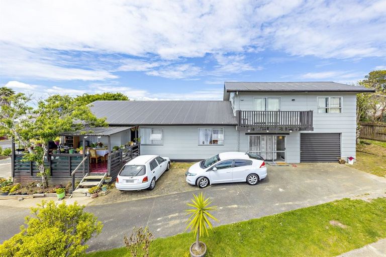 Photo of property in 21 Leila Place, Clover Park, Auckland, 2019