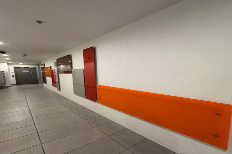 Photo of property in Monument Apartments, 3d/245 Wakefield Street, Te Aro, Wellington, 6011