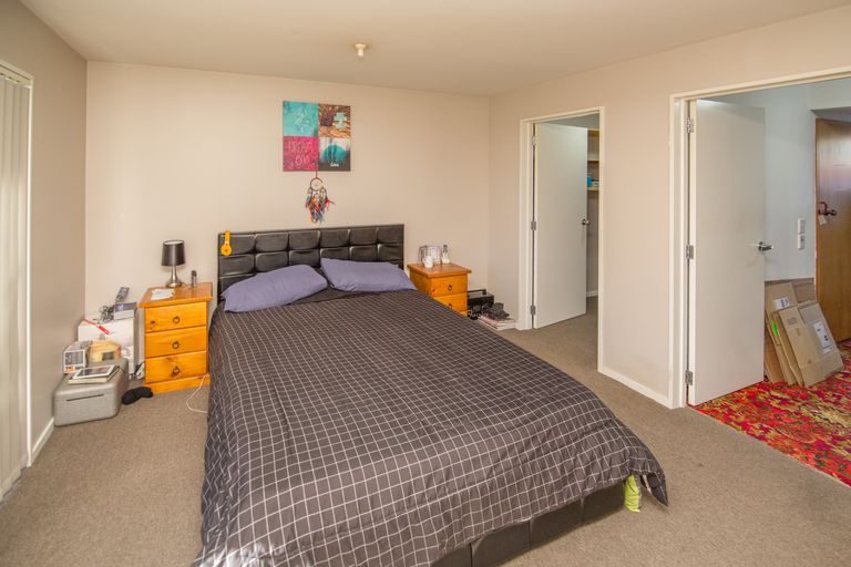 Photo of property in 276 Lake Terrace Road, Shirley, Christchurch, 8061