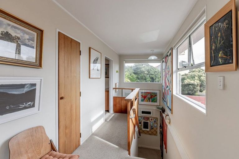 Photo of property in 12 Ara Kuaka, Waikanae Beach, Waikanae, 5036