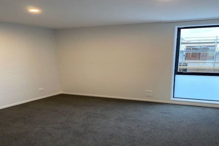 Photo of property in 2/35 Webb Street, St Albans, Christchurch, 8014