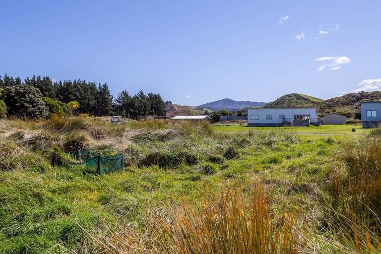 Photo of property in 7 Nunu Drive, Flat Point, Masterton, 5883