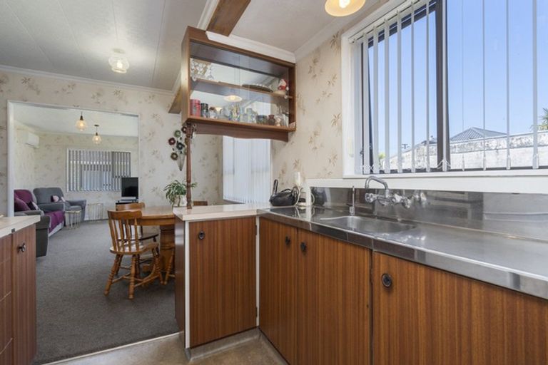 Photo of property in 3 Webster Street, Westown, New Plymouth, 4310