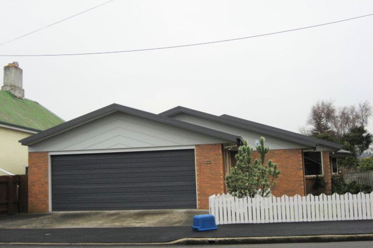 Photo of property in 248 Macandrew Road, Forbury, Dunedin, 9012