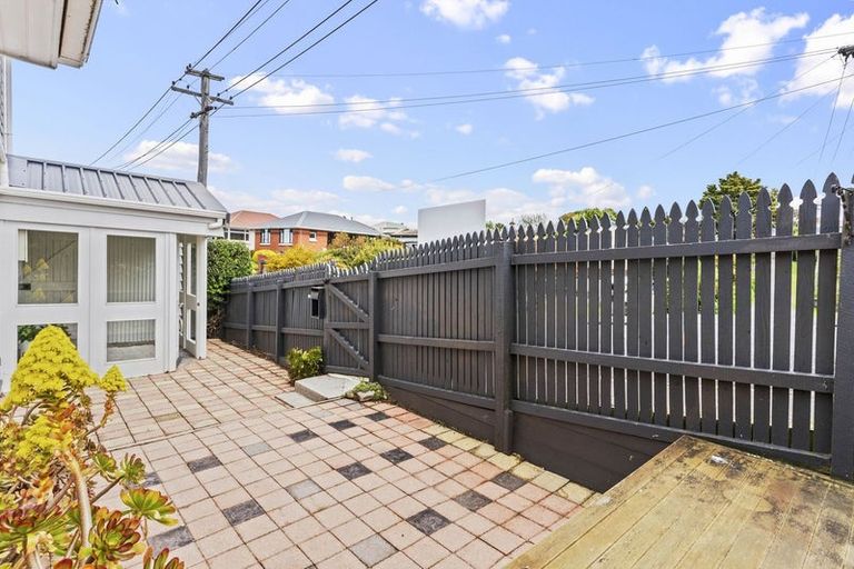 Photo of property in 207 Elgin Road, Balaclava, Dunedin, 9011