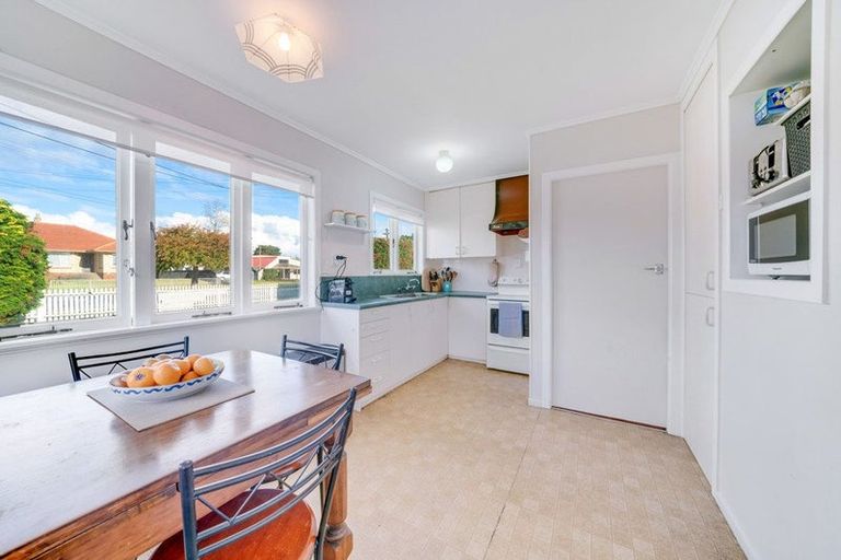 Photo of property in 1/116 Clevedon Road, Papakura, 2110