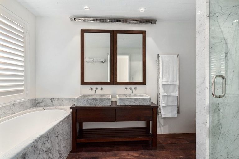 Photo of property in 9 Karahu Lane, Omaha, 0986