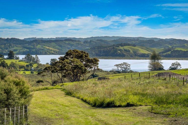 Photo of property in 70 Captain Kasper Rise, Snells Beach, 0920