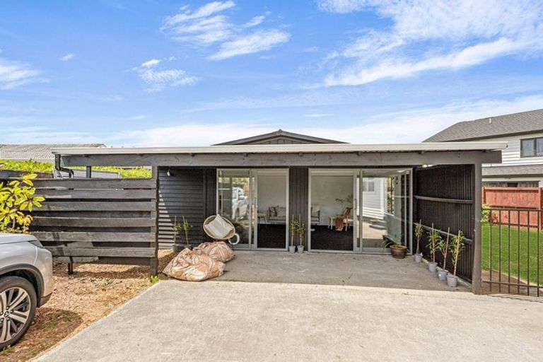 Photo of property in 19 Ben Lora Place, Mangere East, Auckland, 2024