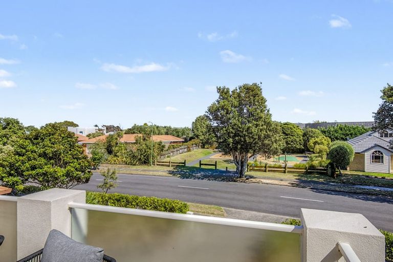 Photo of property in 127 Milne Drive, Paraparaumu, 5032