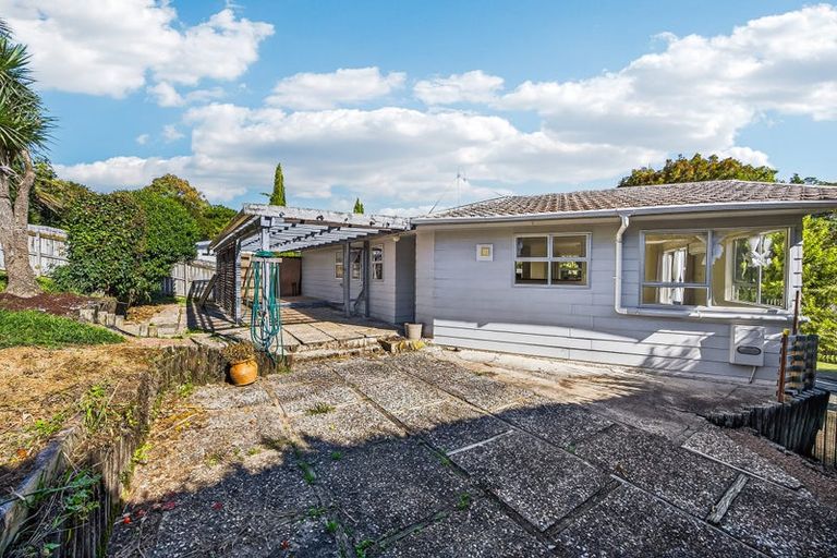 Photo of property in 10 William Hadlow Place, Hatfields Beach, Orewa, 0931