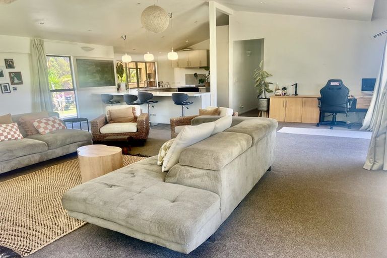 Photo of property in 17 Clarks Lane, Hobsonville, Auckland, 0618