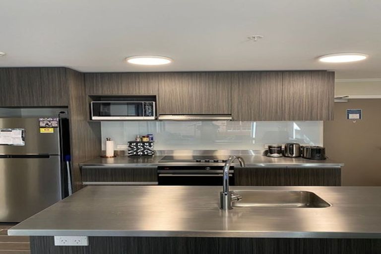 Photo of property in Frame Apartments, 2/111g Molesworth Street, Thorndon, Wellington, 6011