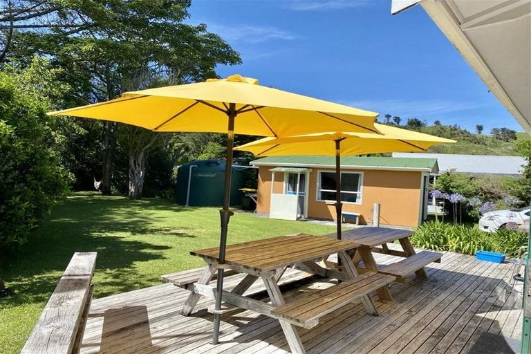 Photo of property in 11 Mako Avenue, Whiritoa, Whangamata, 3691