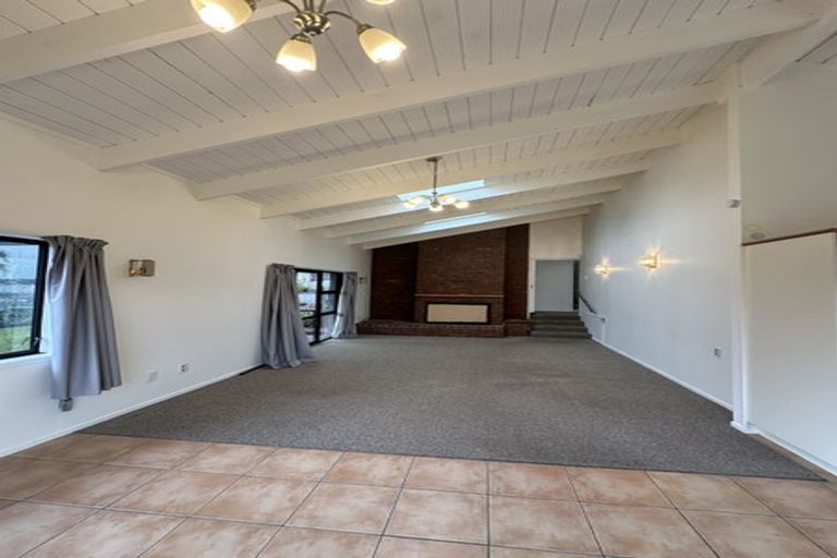 Photo of property in 59a View Road, Henderson, Auckland, 0612