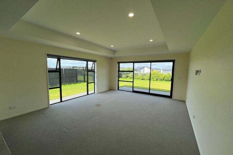 Photo of property in 6 Roles Way, Rolleston, 7615