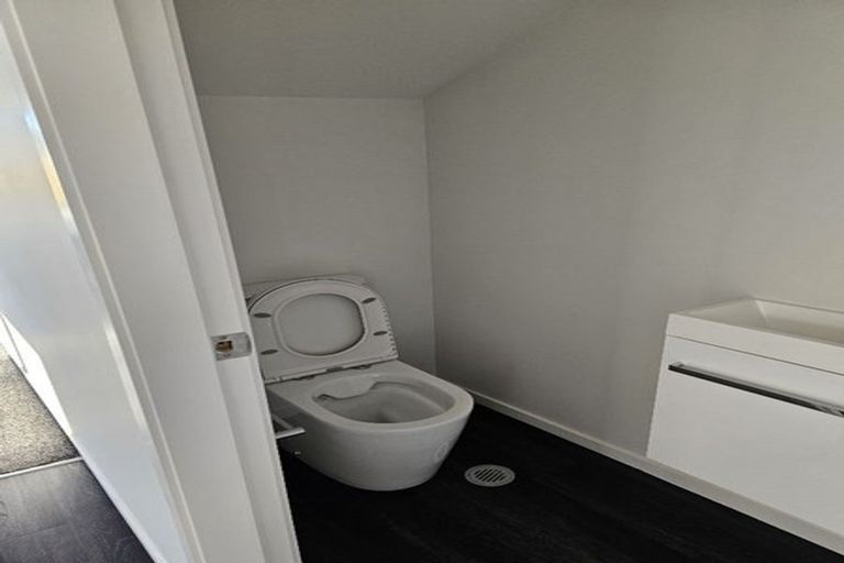 Photo of property in 1d Ingram Street, Naenae, Lower Hutt, 5011